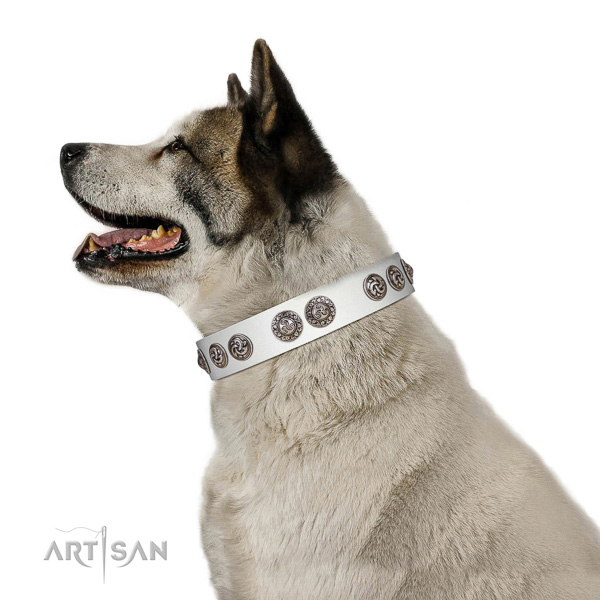 Easy adjustable natural genuine leather dog collar for fancy walking