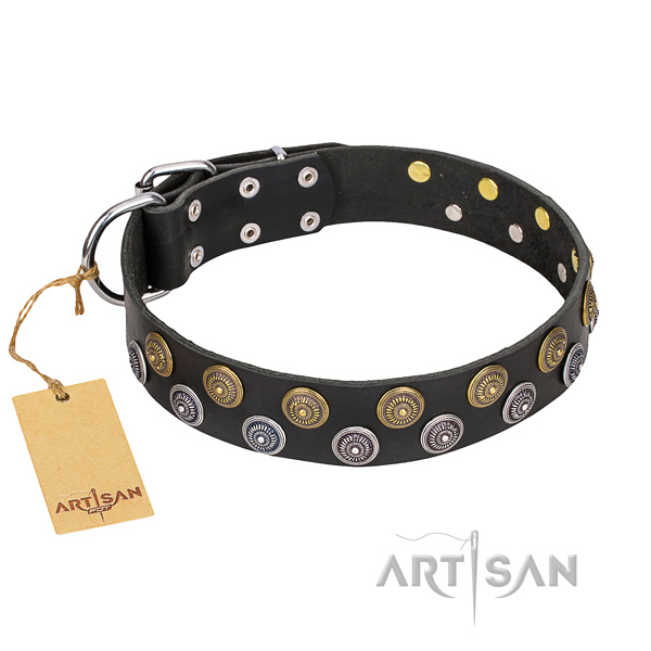 Awesome genuine leather dog collar for handy use