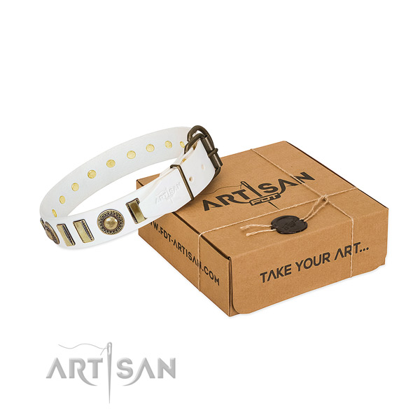 Best quality full grain genuine leather dog collar with corrosion proof fittings