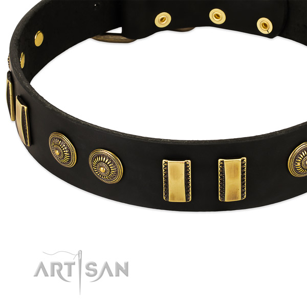 Rust-proof D-ring on full grain leather dog collar for your canine